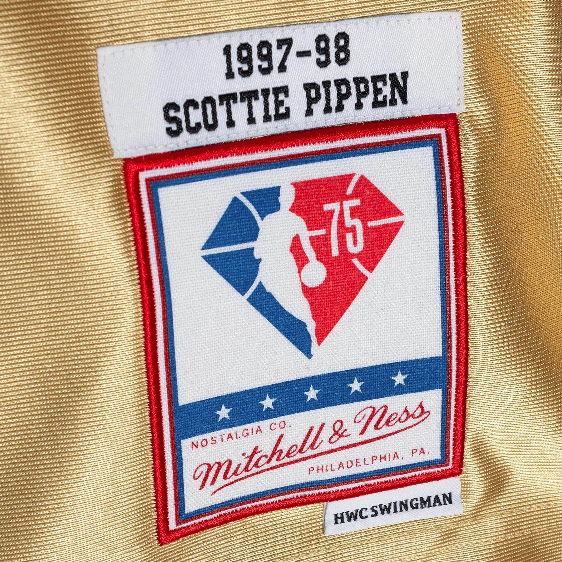 MITCHELL & NESS CHICAGO BULLS #33 SCOTTIE PIPPEN 75TH GOLD