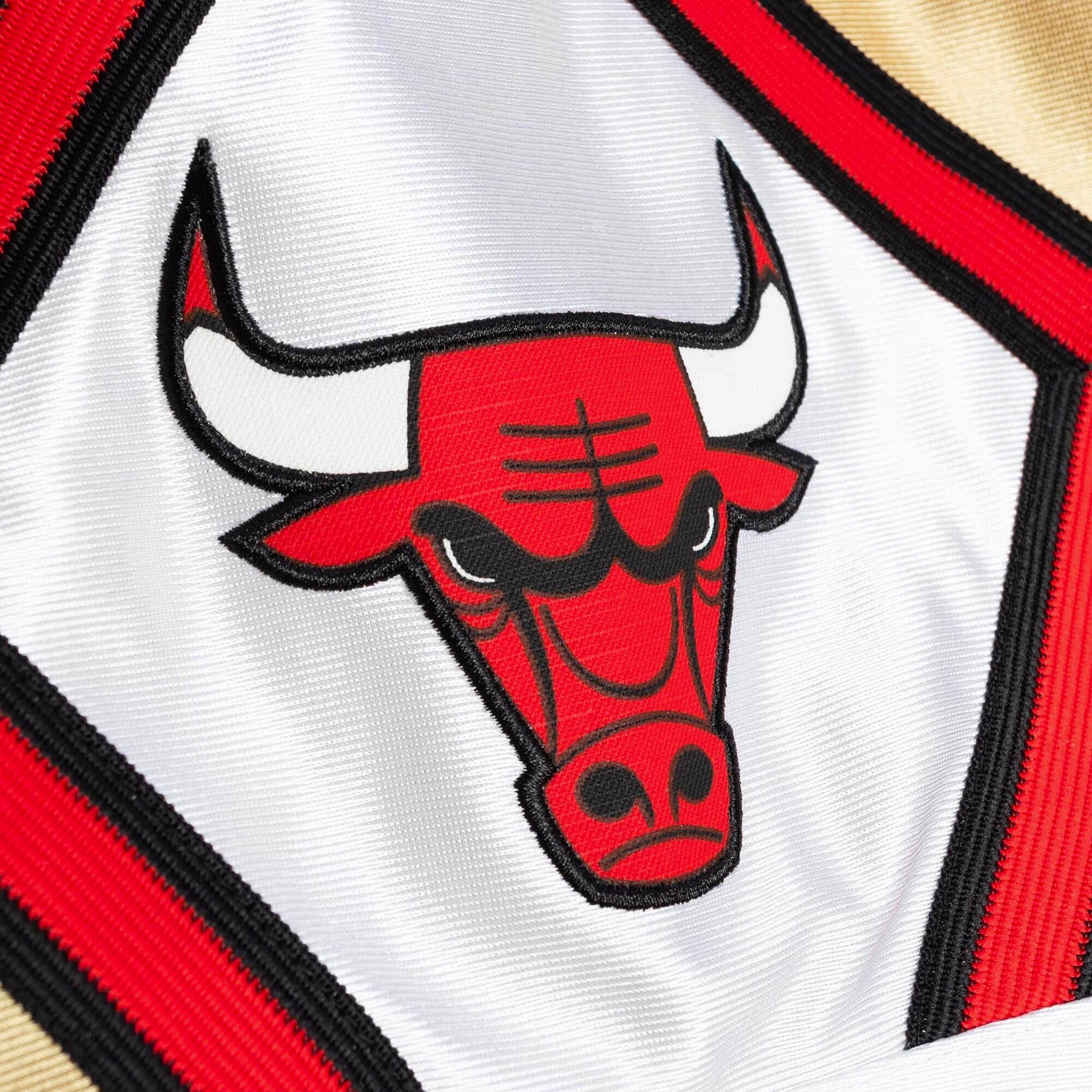 Mitchell & Ness NBA 75th Gold Swingman Bulls Shorts S